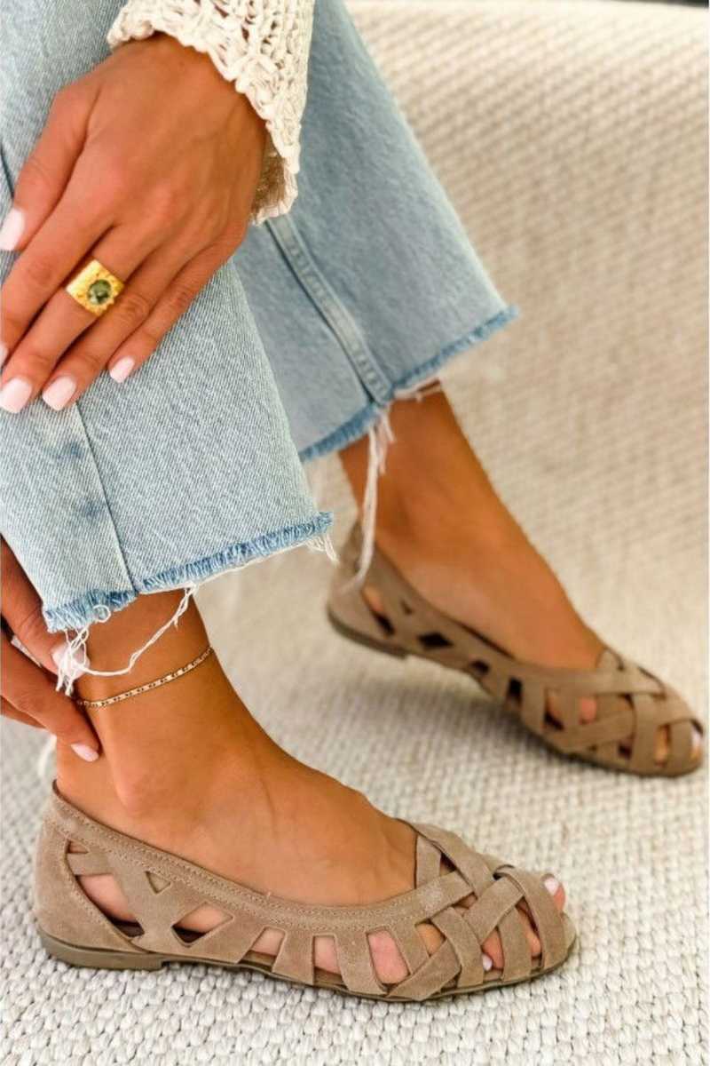 Isabella™ Lightweight Comfort Flats