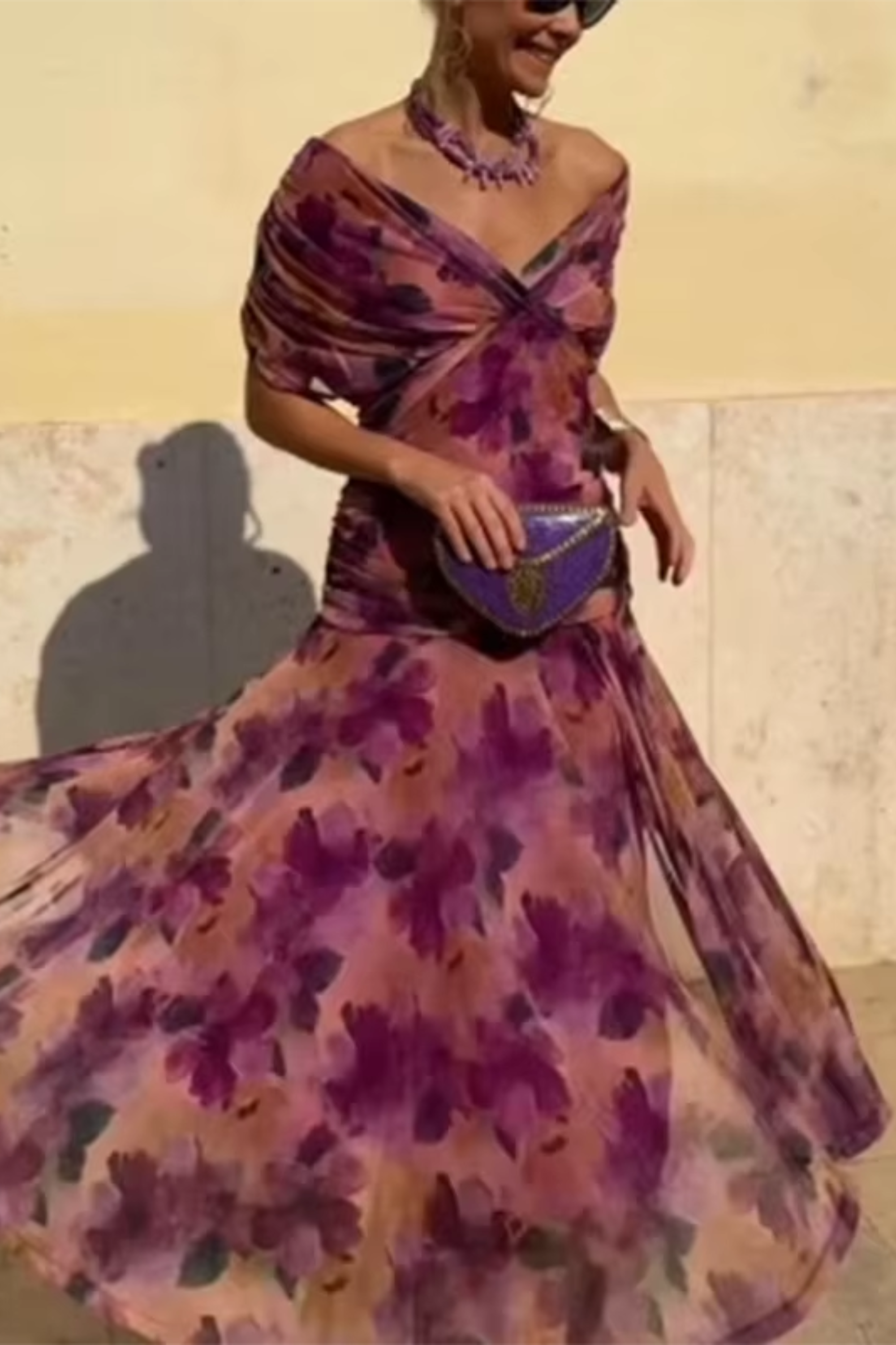Elin - V-Neck Maxi Dress