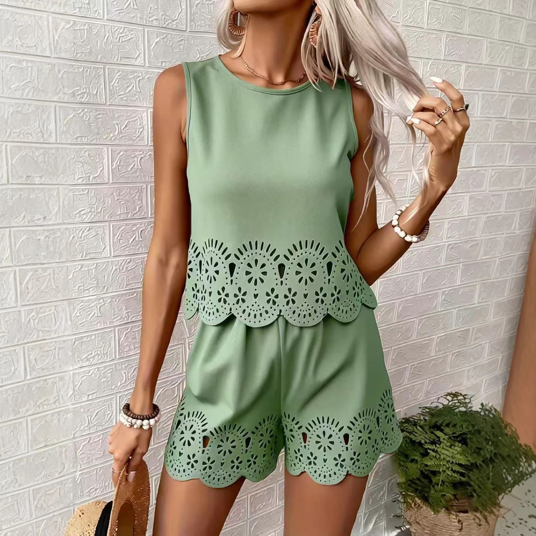 Lily™ | Effortless Summer Eyelet Set
