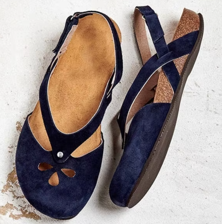 GRACE™ SUPPORTIVE WALKING SHOES