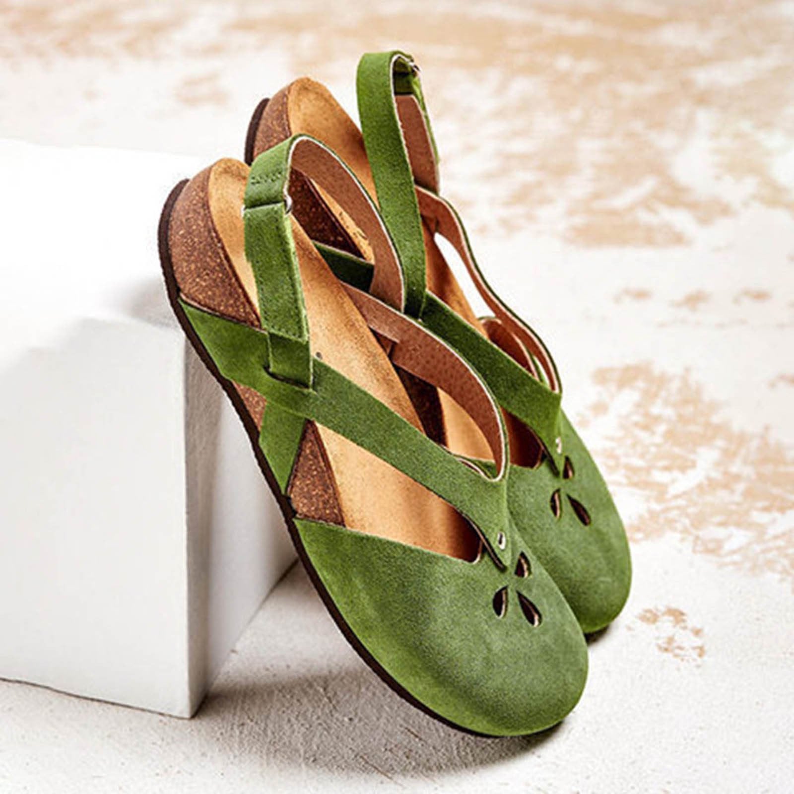 GRACE™ SUPPORTIVE WALKING SHOES