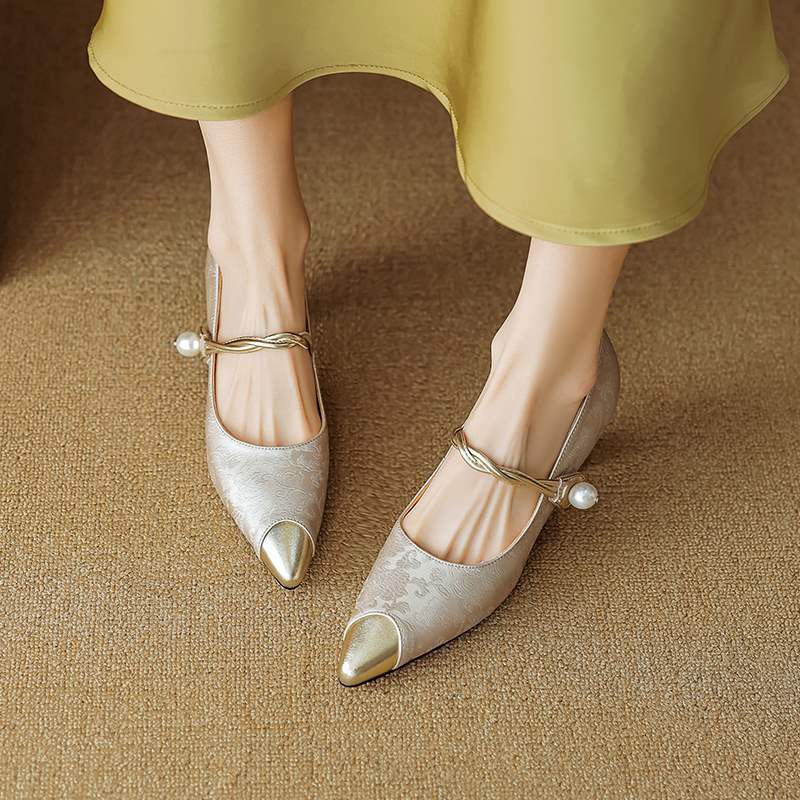 Savana Kitten Heels
