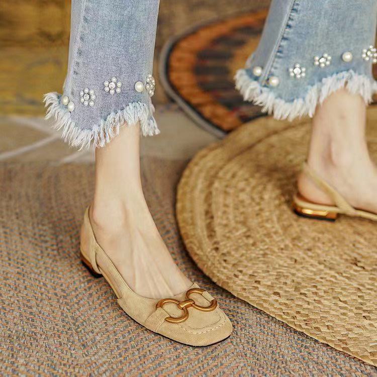 Evona Slingbacks