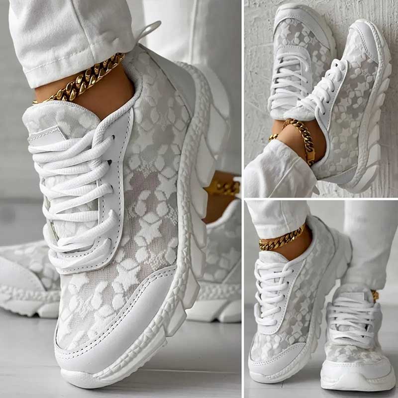 Avery | Effortless Star Detail Sneakers