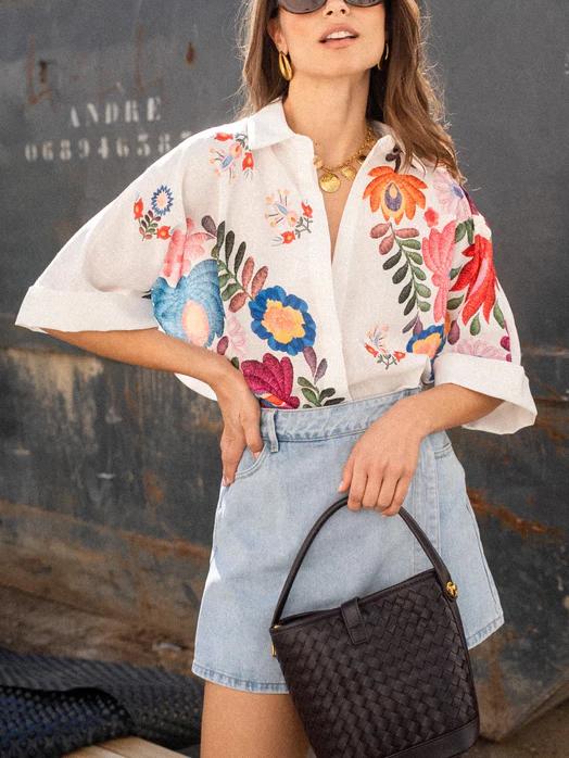 Carla - Floral Print Short-Sleeved Shirt