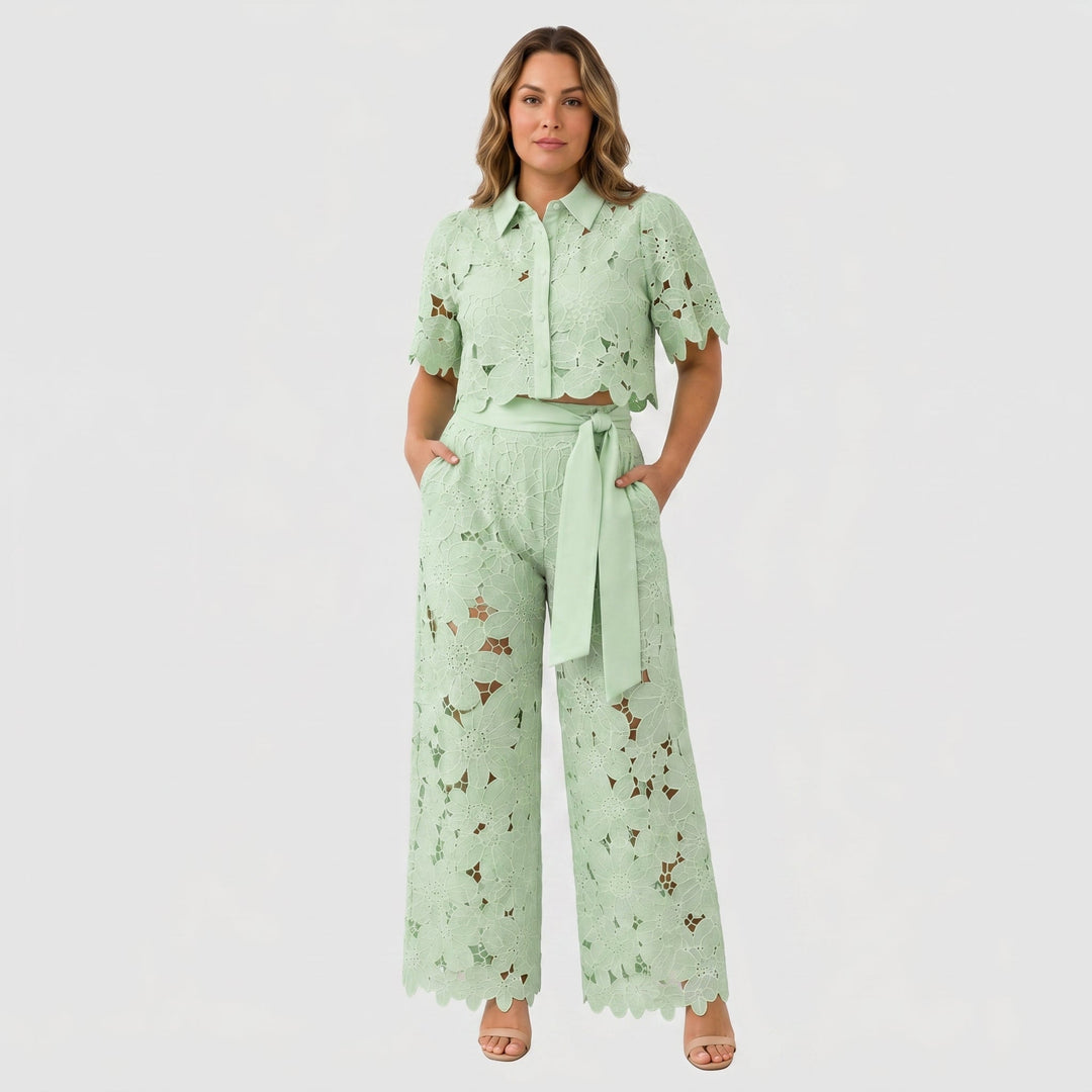 Lightweight Two-Piece Set