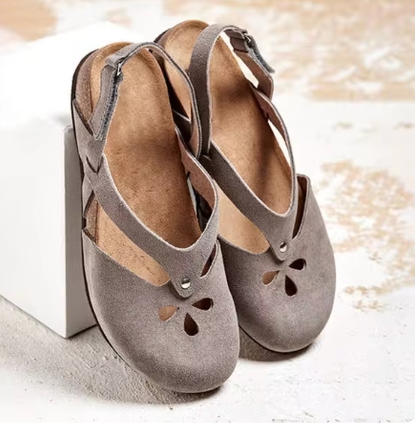 GRACE™ SUPPORTIVE WALKING SHOES