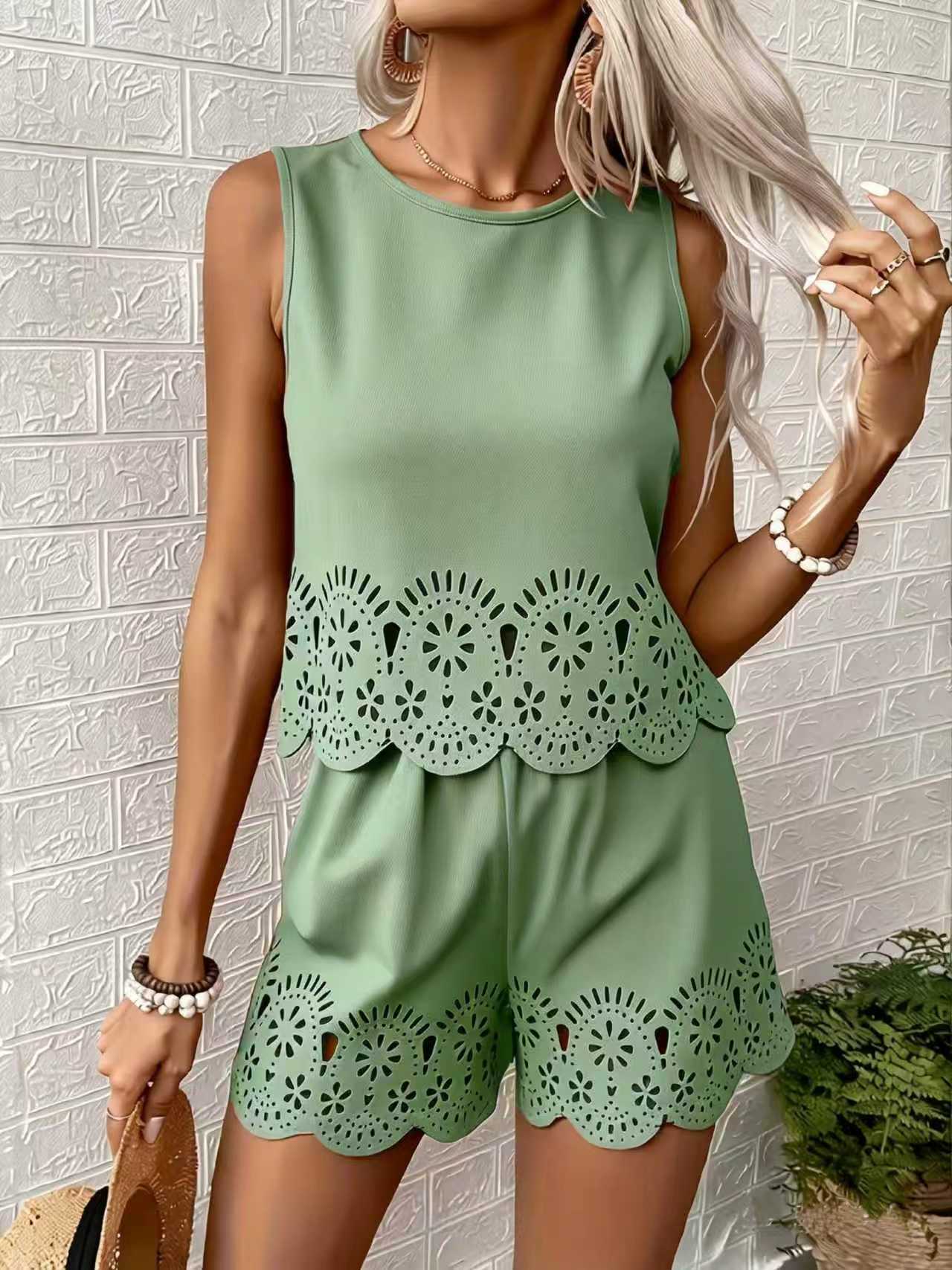 Lily™ | Effortless Summer Eyelet Set